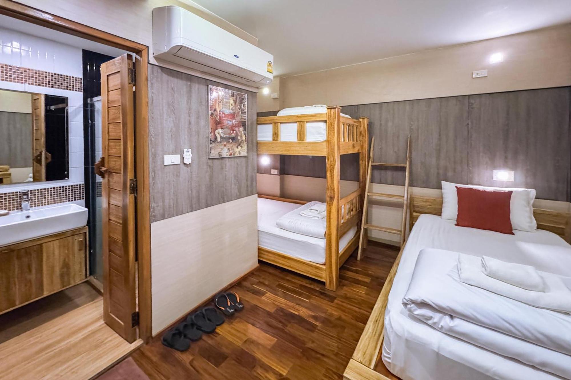 Goya Hotel チエンマイ エクステリア 写真